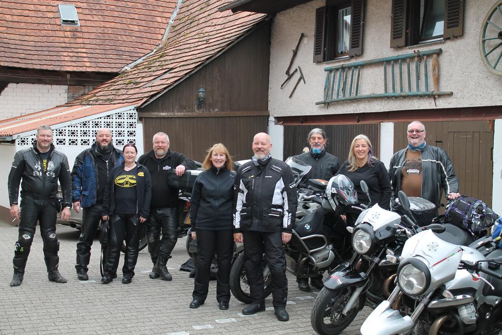 Gasthaus Zur Sonne Freiburg im Breisgau Buitenkant foto
