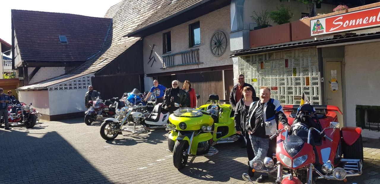 Gasthaus Zur Sonne Freiburg im Breisgau Buitenkant foto
